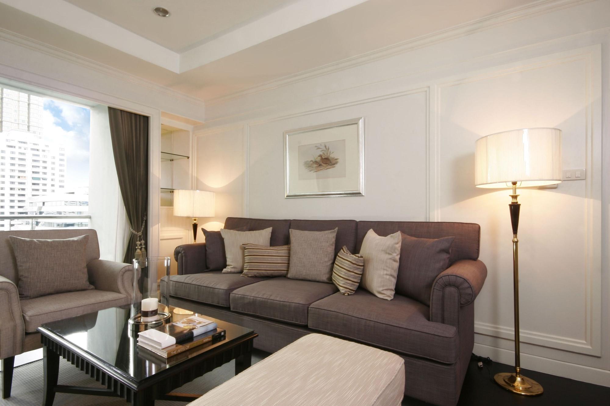Cape House Langsuan Hotel Bangkok Extérieur photo A living room