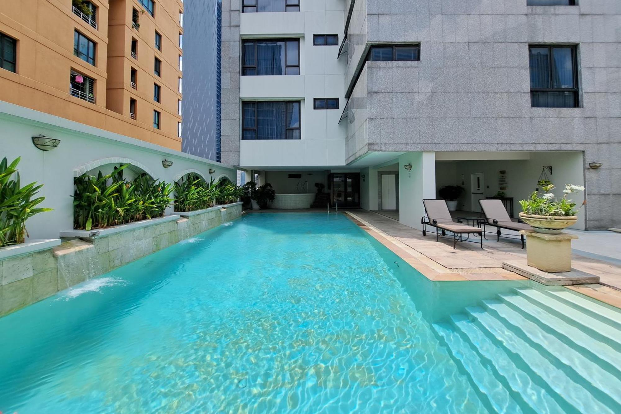 Cape House Langsuan Hotel Bangkok Extérieur photo Swimming pool