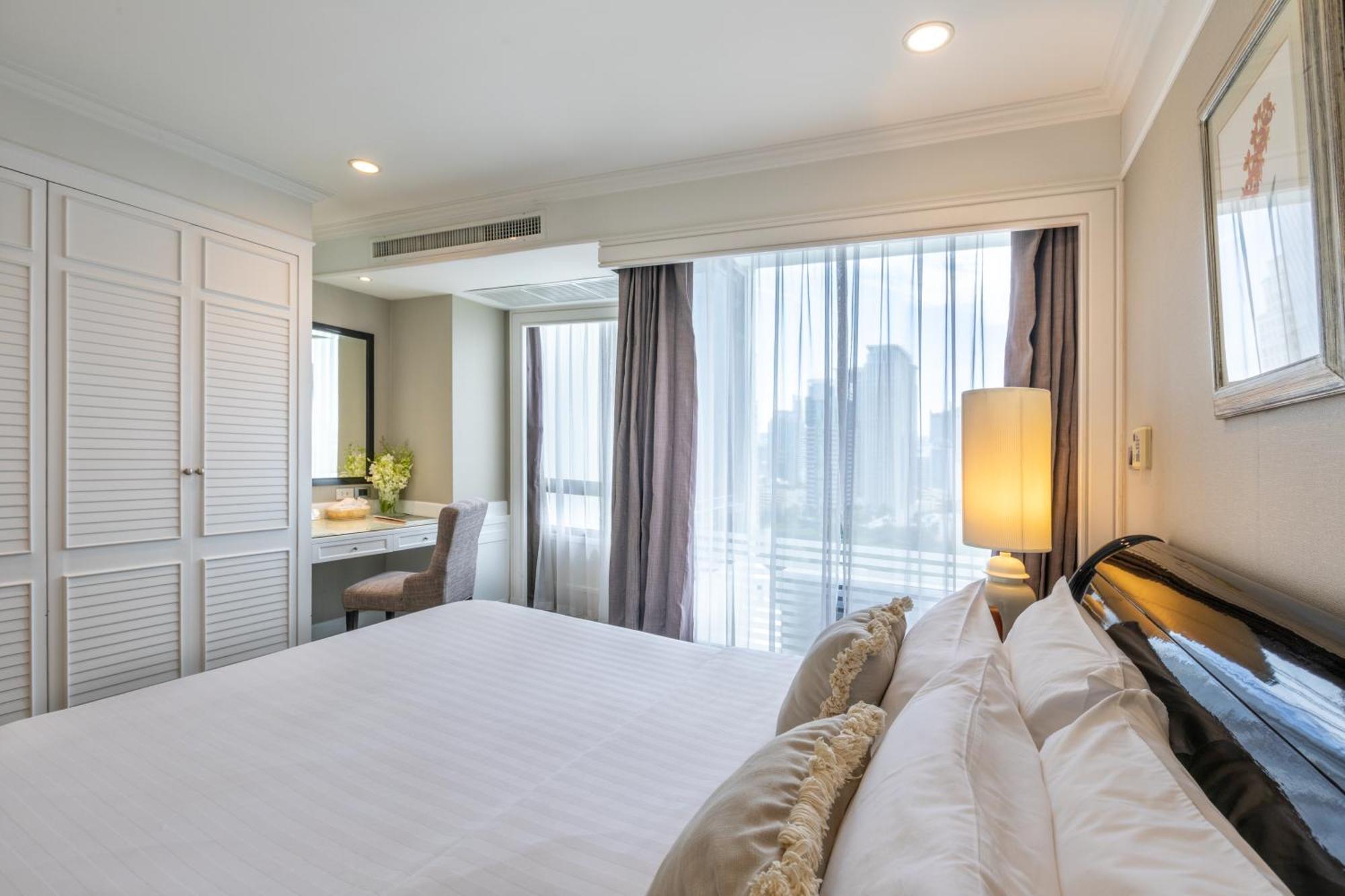 Cape House Langsuan Hotel Bangkok Extérieur photo Deluxe Room